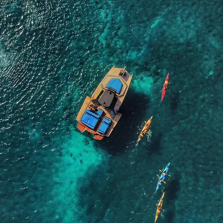 Sunreef Yacht *
